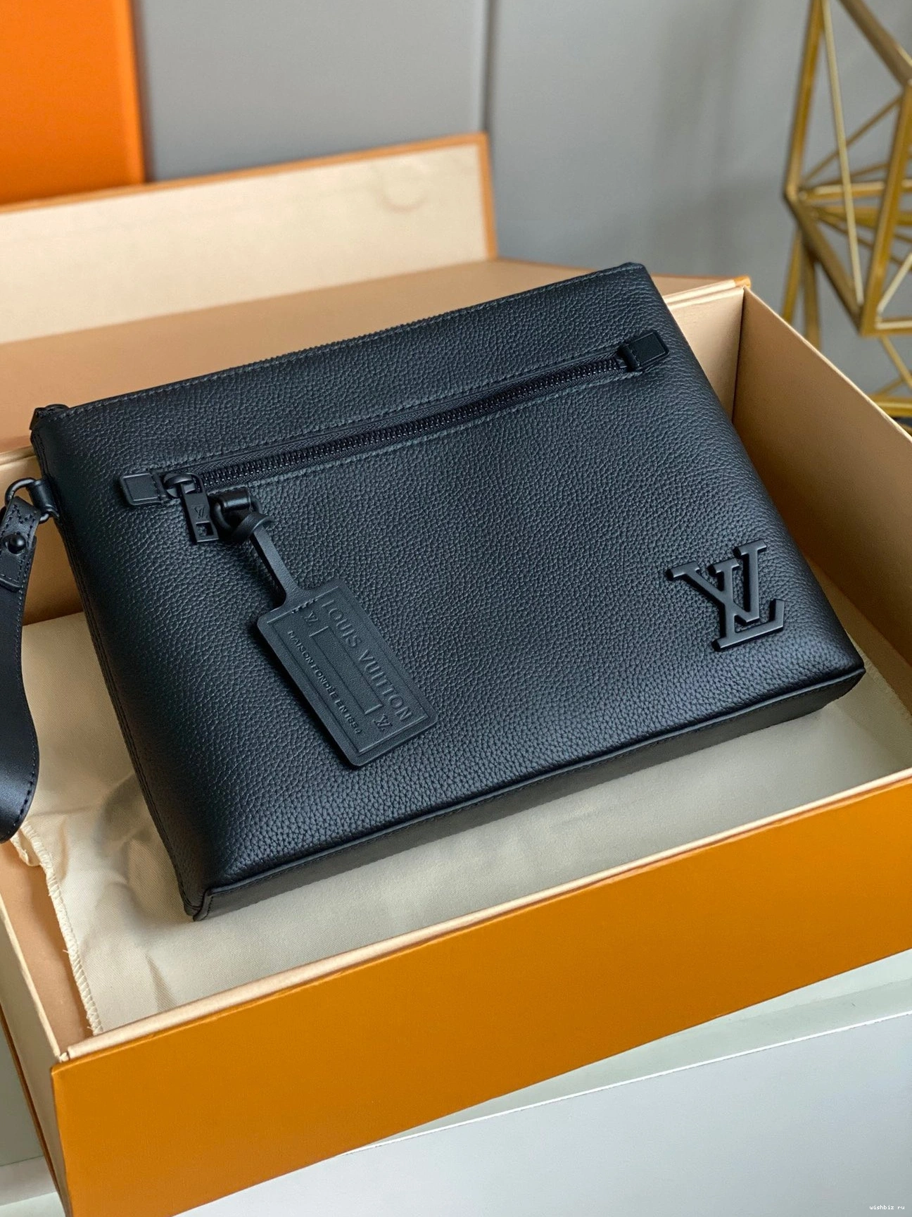 WIS LOUIS POUCH IPAD VUITTON 0124